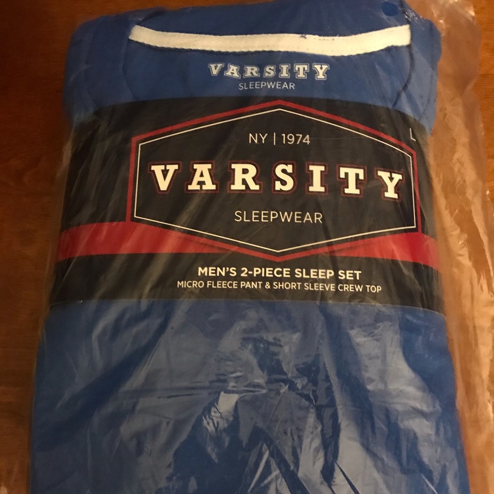 Varsity men's 2-piece sleep set NWT